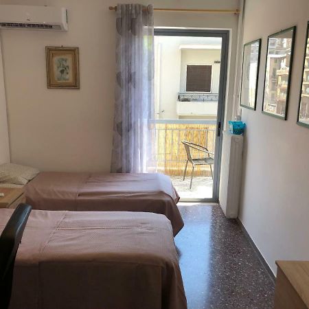 Metaxourgio Spacious Two Bedroom Apartment Athen Exterior foto