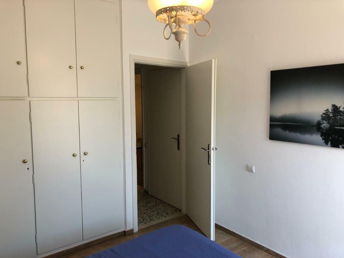 Metaxourgio Spacious Two Bedroom Apartment Athen Exterior foto